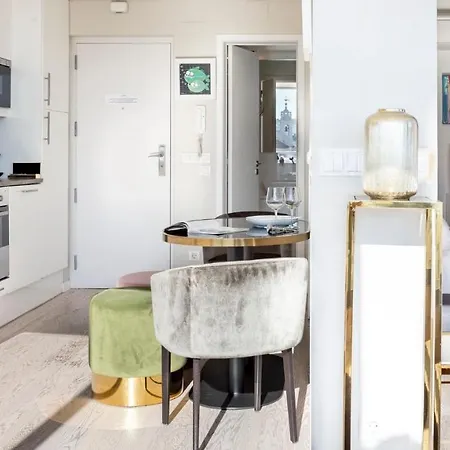 Plum Guide - Sugar Rush Apartment Lissabon